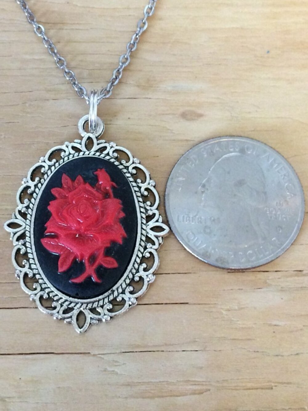 New Handmade Gothic Flower Cameo Necklace Red and Black